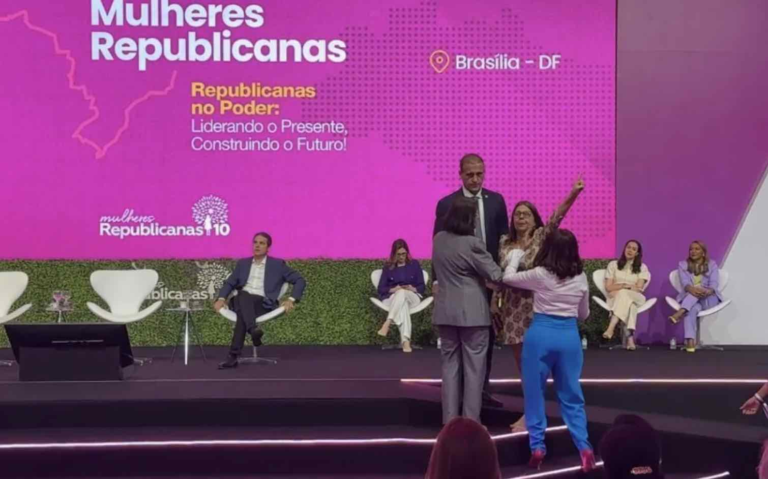Protesto de mãe interrompe evento do Republicanos; Hugo Motta é cobrado sobre anistia do 8 de janeiro