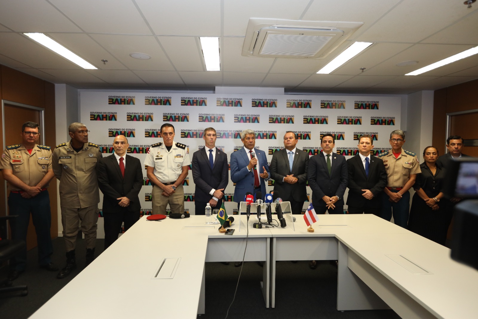 Jerônimo Rodrigues anuncia mudanças no comando da Segurança Pública na Bahia