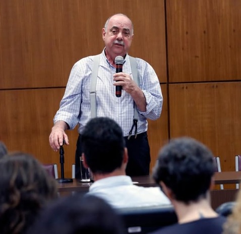Prefeito de Belo Horizonte sofre parada cardiorrespiratória e está em estado grave