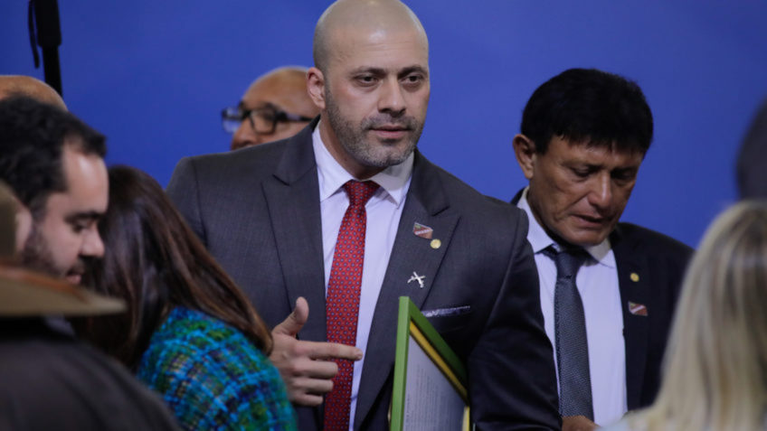 STF revoga liberdade condicional de Daniel Silveira