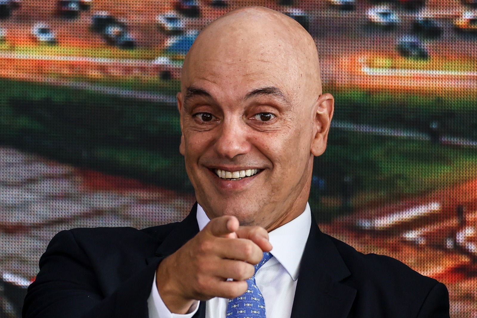 Moraes pede que PGR avalie prisão preventiva de Bolsonaro