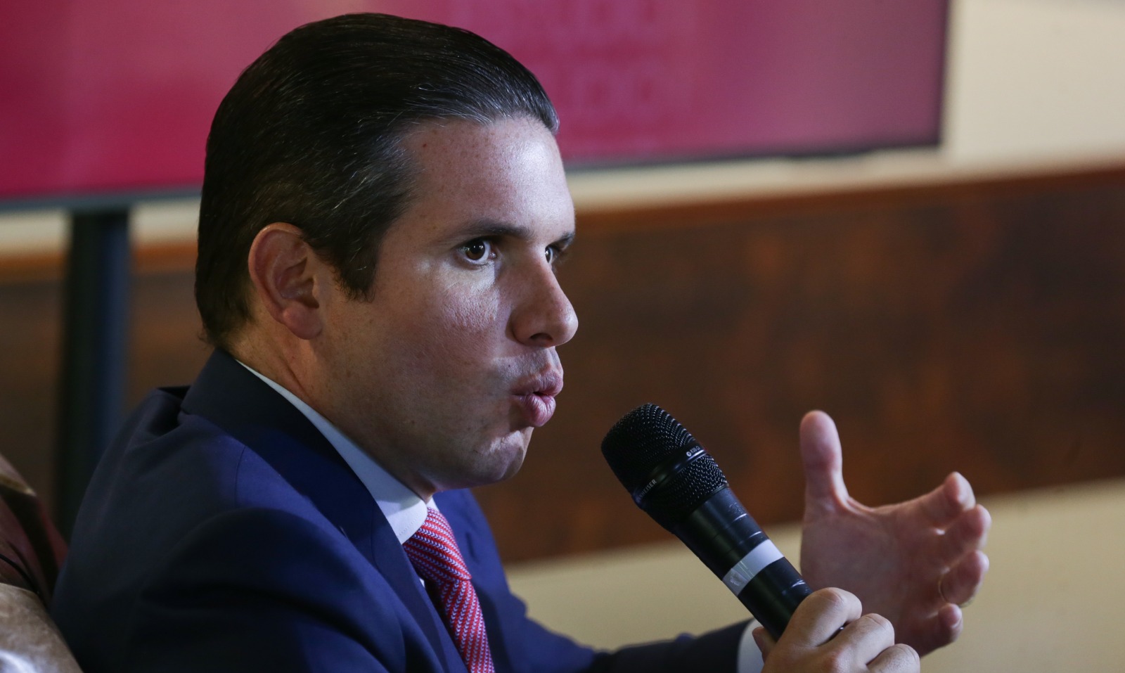 PT vê Hugo Motta “desmoralizado” se pautar anistia após pressão da oposição
