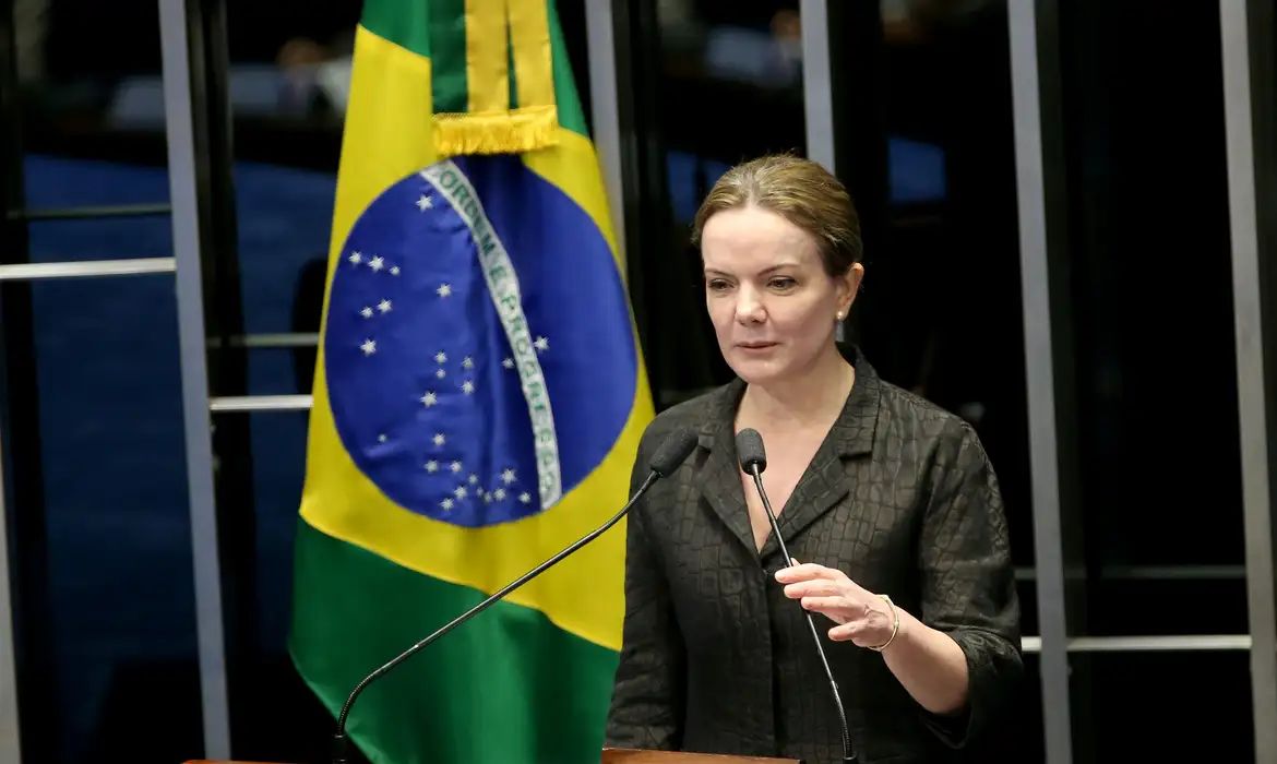 Declaração de Gleisi sobre anistia gera reação dura no STF e tensão entre Poderes