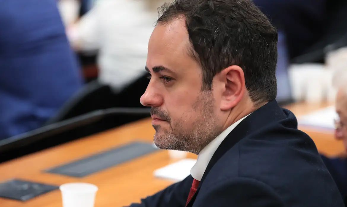 Glauber Braga pode ser salvo pelo STF, dizem ministros de Lula