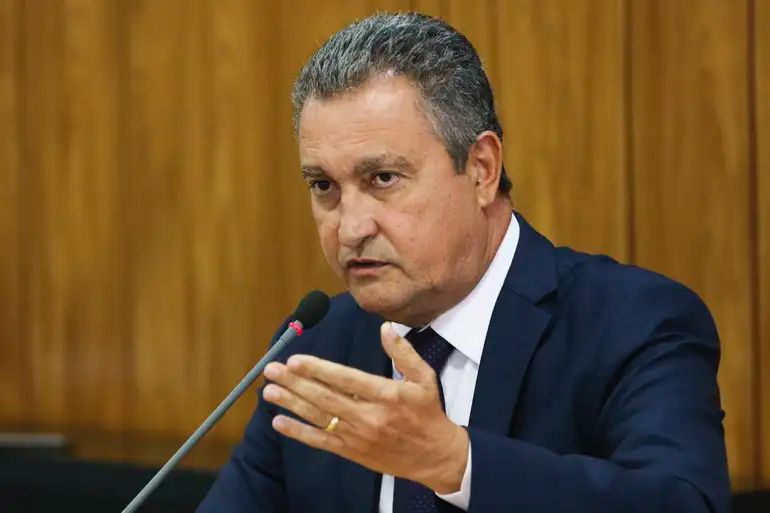Deputado escancara portas do Avante para Rui Costa e mira espaço na chapa majoritária em 2026