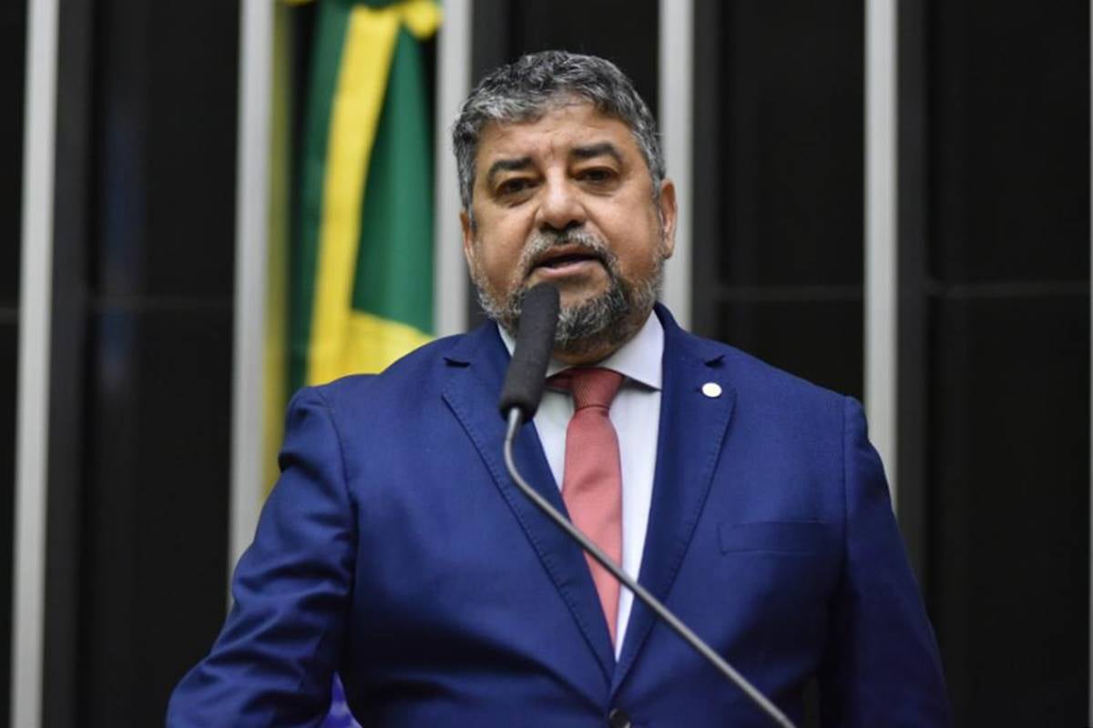Quaquá articula aliança contra candidato de Lula na disputa pela presidência do PT