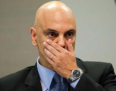 Moraes suspende extradição de búlgaro após Espanha negar envio de Oswaldo Eustáquio