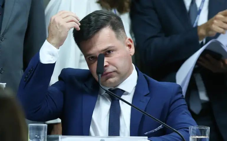 Na véspera de julgamento, defesa de Silvinei Vasques acusa Justiça Eleitoral de relatório fraudulento