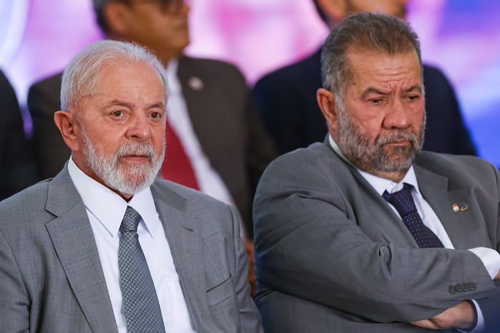 Rompimento do PDT com o governo Lula impacta cenário nacional e levanta questionamentos sobre aliança na Bahia