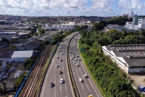 BR-324 enfrenta problemas após fim da concessão da Via Bahia