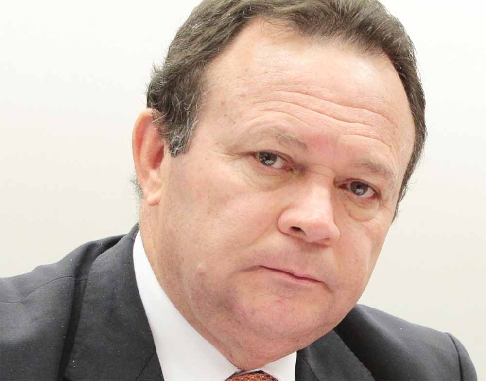 Lula nomeia Carlos Brandão para o STJ e mantém vaga em aberto