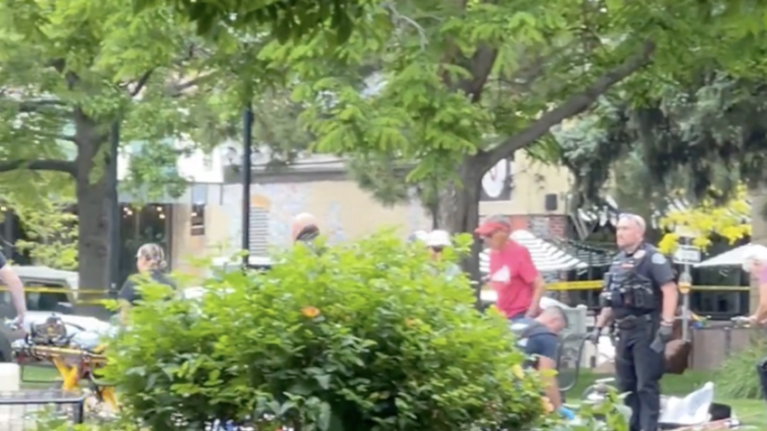 Homem é detido por ataque com fogo em shopping no Colorado  