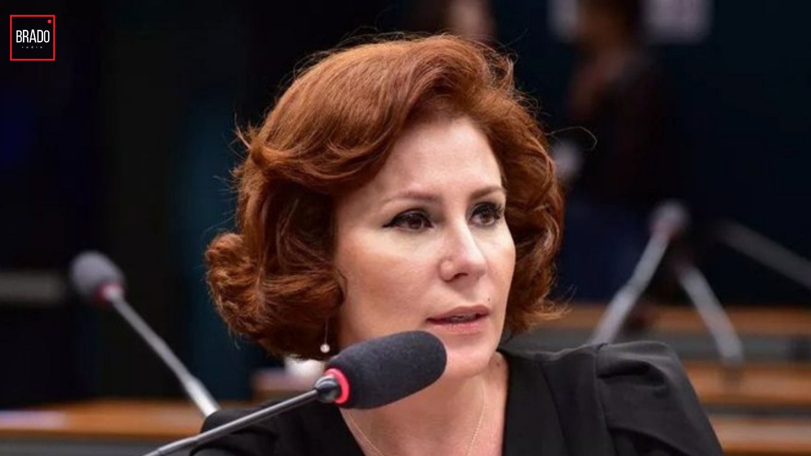 Carla Zambelli pode integrar lista de procurados da Interpol, diz PF