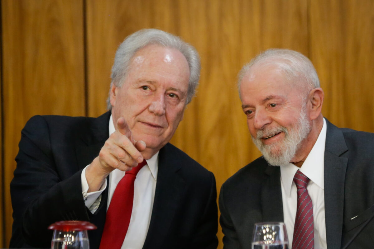 Mulher que gritou “Lula ladrão” será investigada por ordem de Lewandowski
