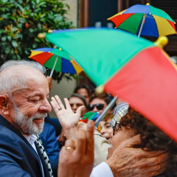 Lula intensifica agenda para recuperar apoio popular em meio a crises