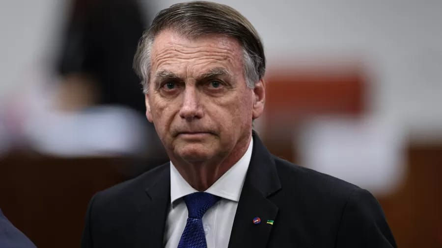 Bolsonaro: frouxo, covarde e traidor
