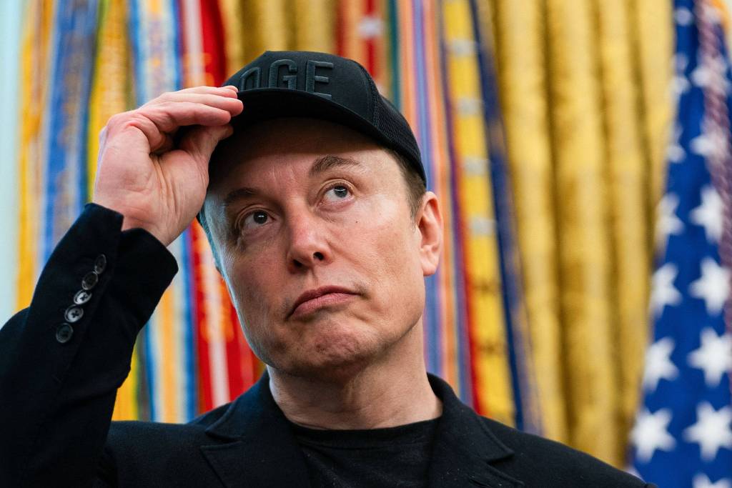 Elon Musk pede desculpas por críticas a Trump após atrito público