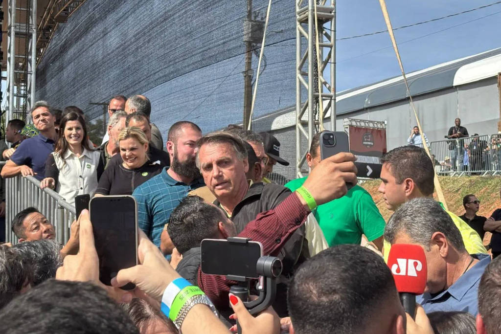 Pecuaristas pressionam Bolsonaro a ceder espaço para Tarcísio em 2026