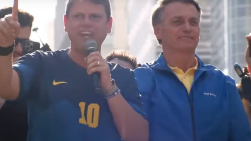 Tarcísio enfrenta críticas de bolsonaristas por discurso na Paulista