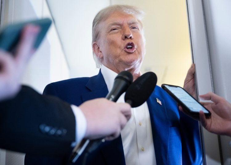 Trump impõe tarifas de 50% ao Brasil, citando Bolsonaro e desequilíbrio comercial