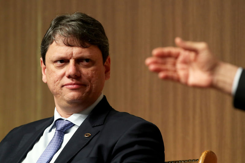 Tarcísio cobra ação de Lula para reverter tarifas dos EUA