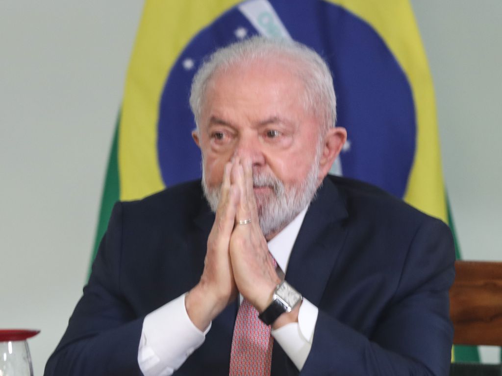 Lula aborda tarifa de Trump em pronunciamento nacional