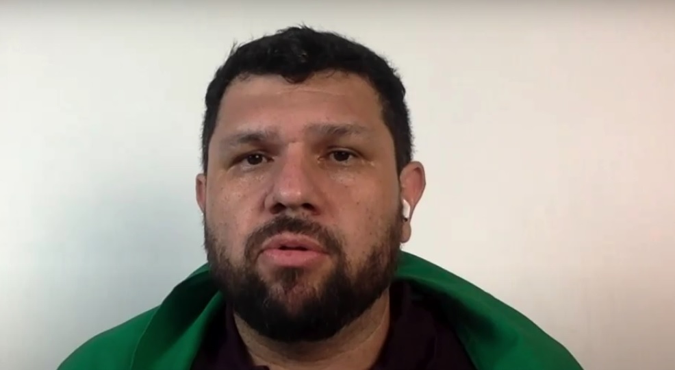 Eustáquio, foragido e apoiador de Bolsonaro, obtém visto de jornalista nos EUA