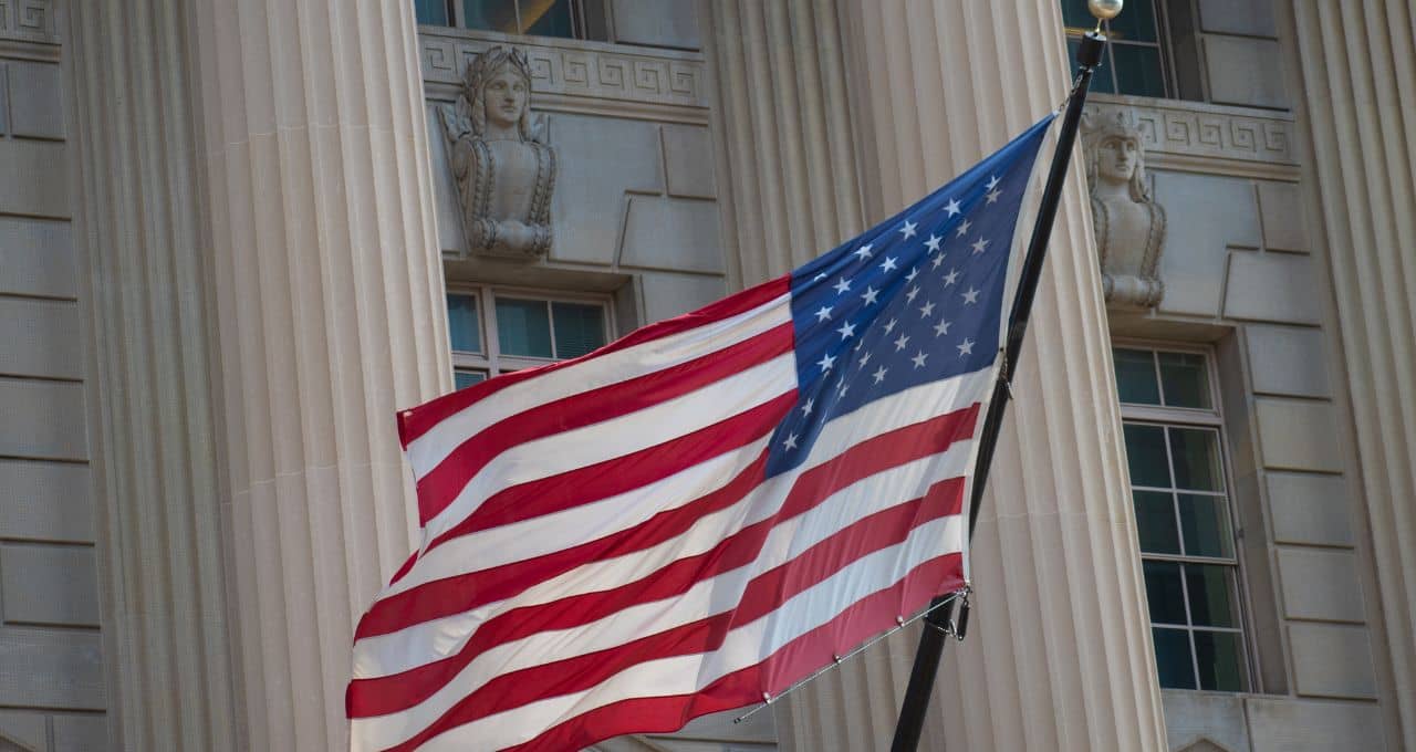 Estados Unidos intensificam repressão a fraudes em tarifas de importação