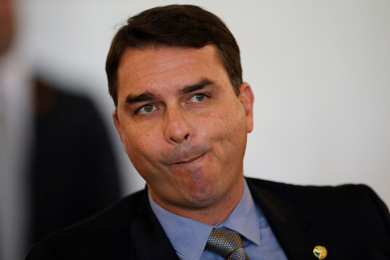 Haddad acusa Eduardo Bolsonaro de atrapalhar negociações com EUA, e Flávio rebate
