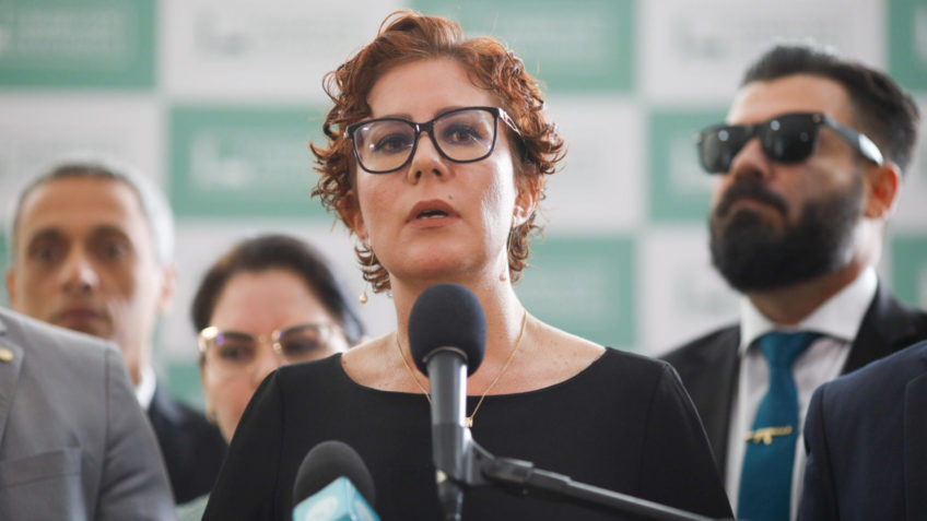 Deputada Carla Zambelli enfrentará interrogatório na Itália