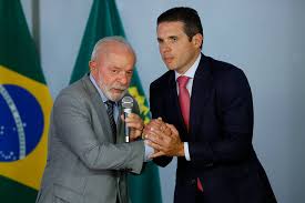 Motta destaca harmonia com Lula e reforça independência entre Poderes