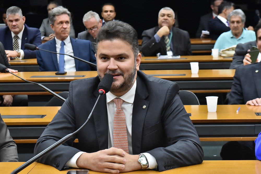 Corregedoria da Câmara analisa denúncias contra 14 deputados por ocupação do plenário