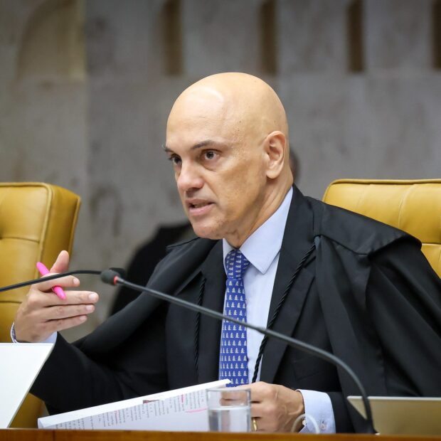 Alexandre de Moraes confronta advogado em audiência sobre trama golpista