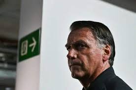 Polícia Federal propõe monitoramento interno na residência de Bolsonaro