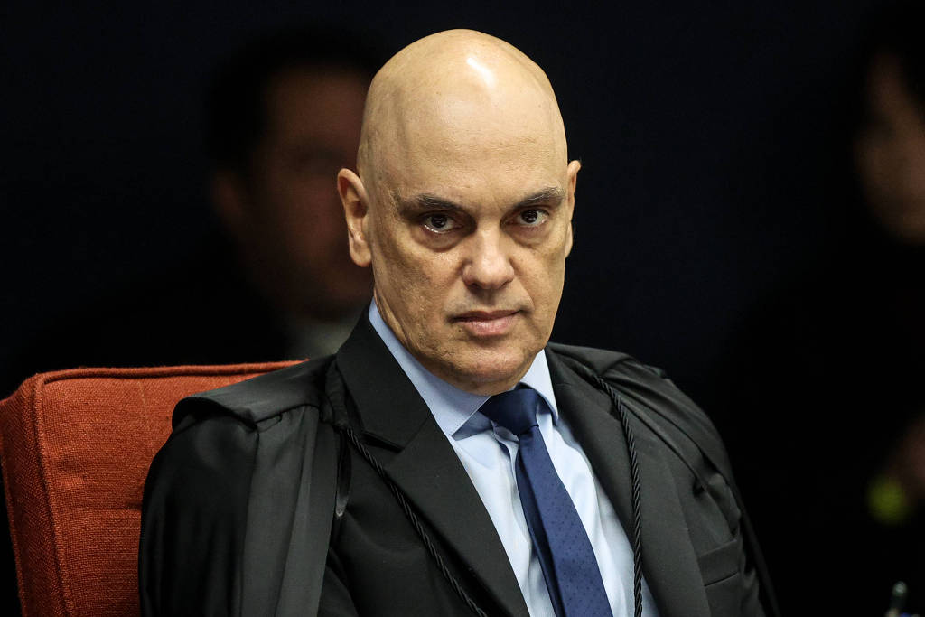 Moraes decidirá sobre local de cumprimento de pena de Bolsonaro após análise de recursos