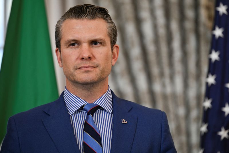Pete Hegseth anuncia fim do 'woke' no Departamento de Guerra