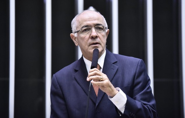 Clima de temor domina a Alba na Bahia, revela denúncia de Aleluia
