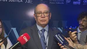Resposta de político lusitano à declaração de Gilmar Mendes: “Devia pôr ordem em casa”