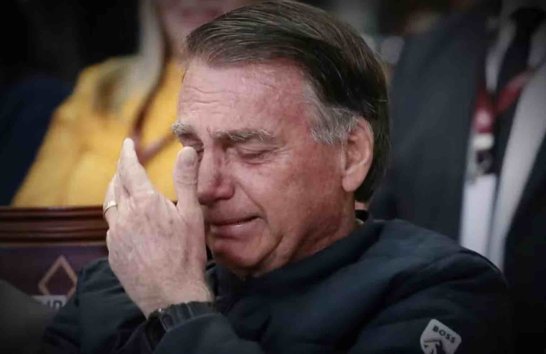 Bolsonaro chora muito, dizem aliados, sob pressão judicial e estagnação política