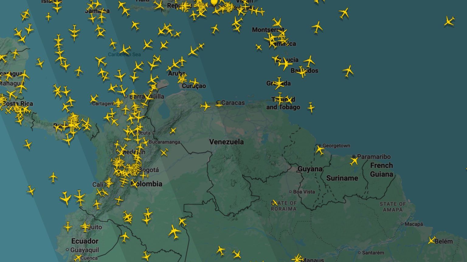 Trump sugere fechamento do espaço aéreo venezuelano e rotas comerciais mudam drasticamente