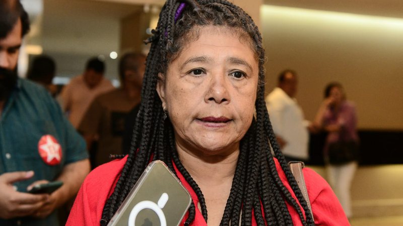 Marta Rodrigues pode assumir vaga de deputada federal