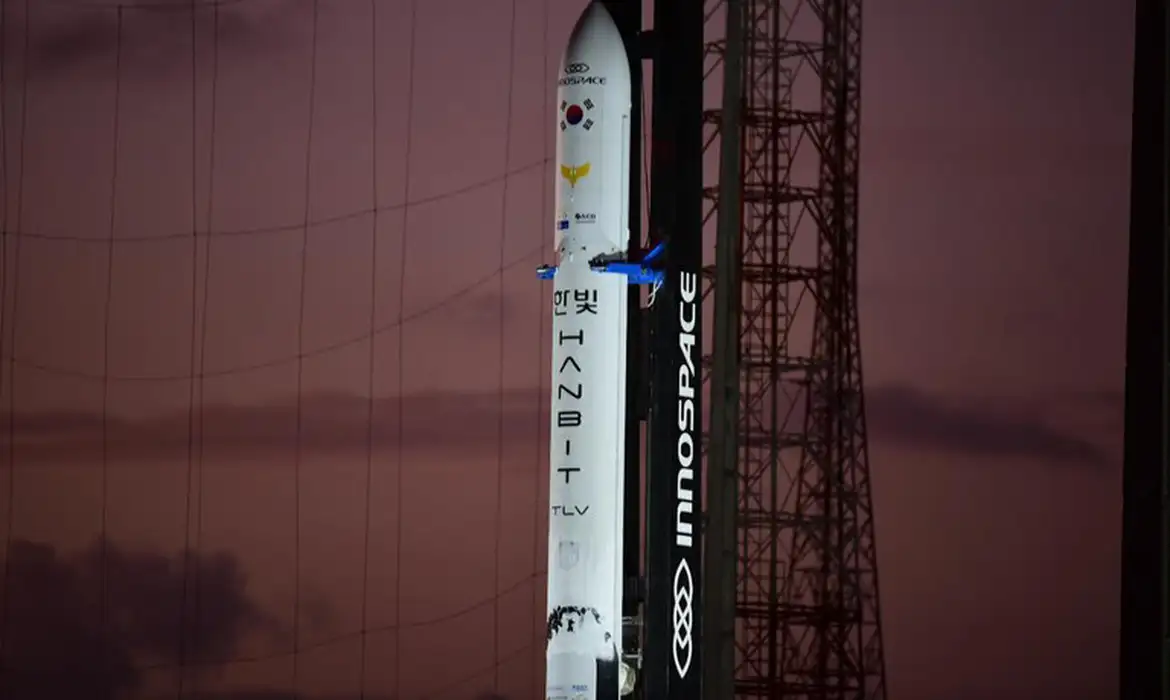 Anomalia faz foguete sul-coreano colidir com solo em Alcântara