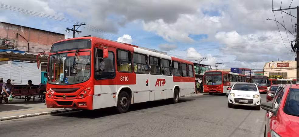 Alagoinhas implanta passagem gratuita em ônibus aos domingos e feriados