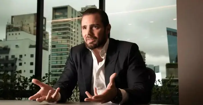 Banco Master desembolsou R$ 500 milhões para escritórios de advocacia em 2025, com contrato da família de Moraes entre os mais elevados