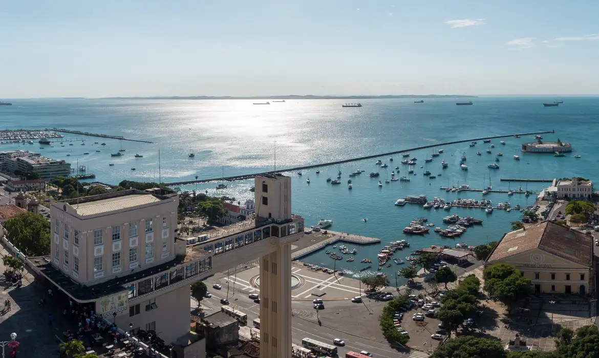 Calor intenso marca o fim de semana em Salvador e no interior da Bahia; veja a previsão