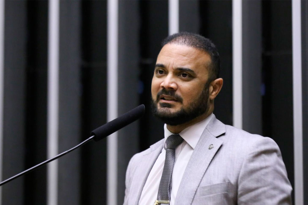 Capitão Alden classifica ato de Lula sobre 8 de janeiro como retórica vazia