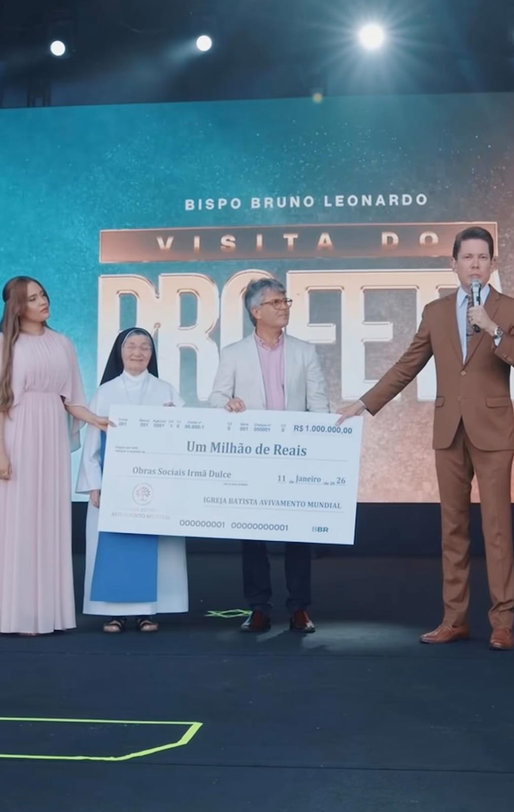 Bispo Bruno Leonardo anuncia doação de R$ 1 milhão para hospital em Salvador