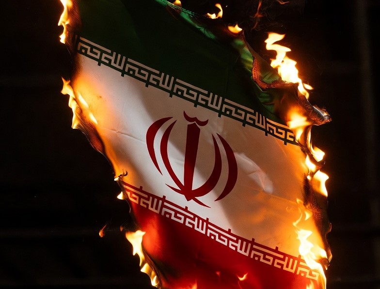 Execução de manifestante marcada para quarta no Irã