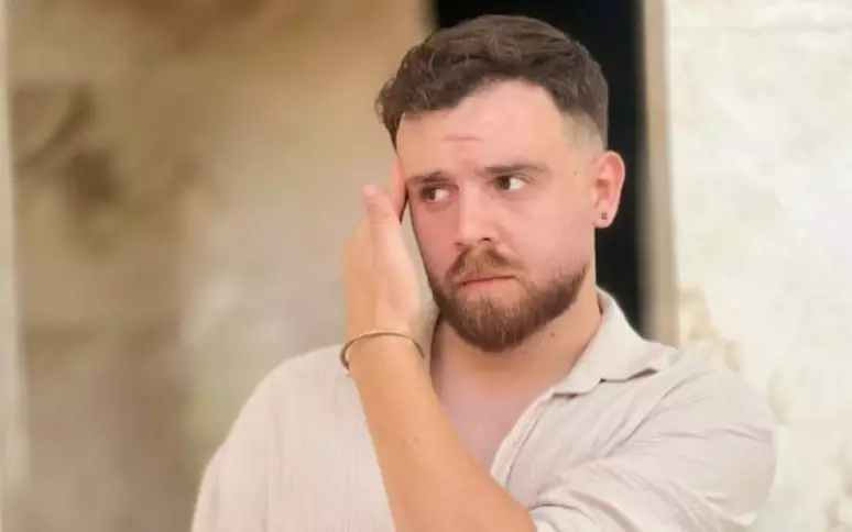 Execução de Erfan Soltani é adiada, informa ONG de direitos humanos