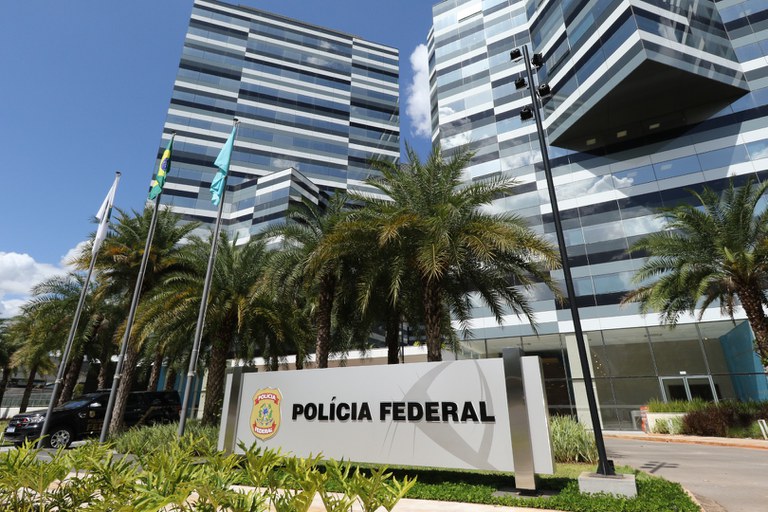 Delegados da PF manifestam perplexidade com decisões no caso Banco Master